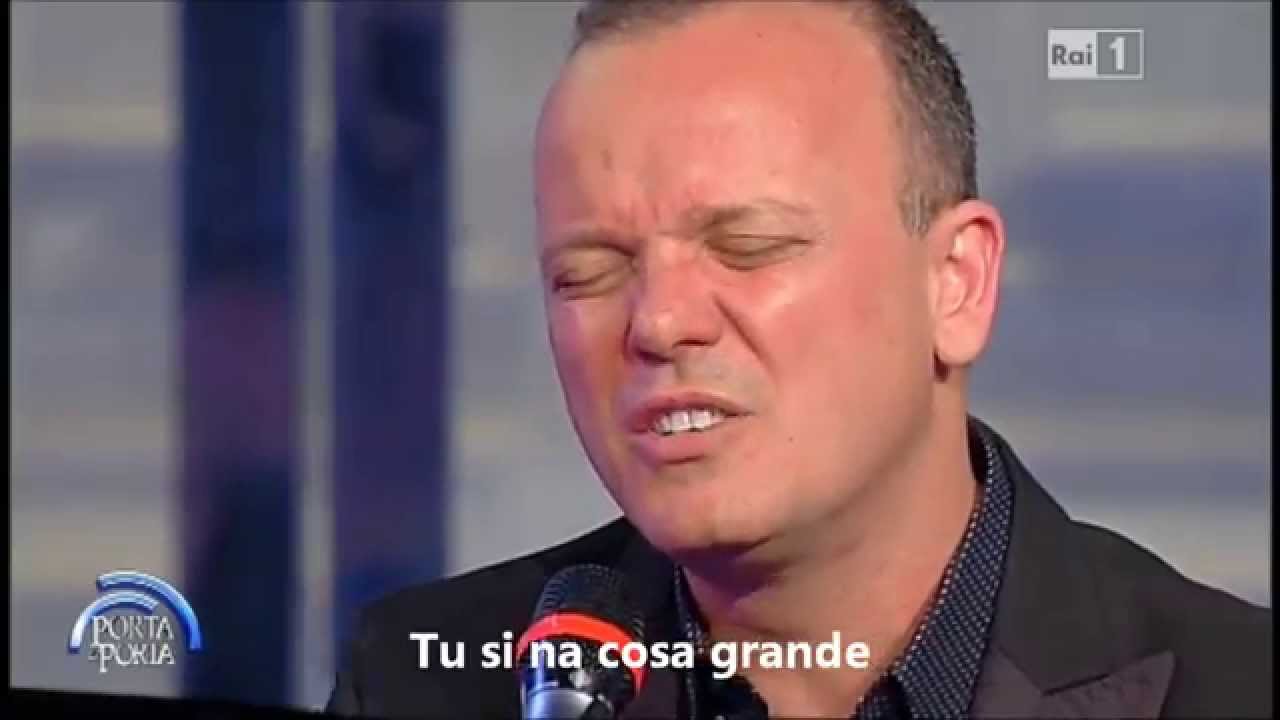 Gigi D'Alessio in Dio come ti amo e Tu si na cosa grande. Omaggio a Domenico Modugno