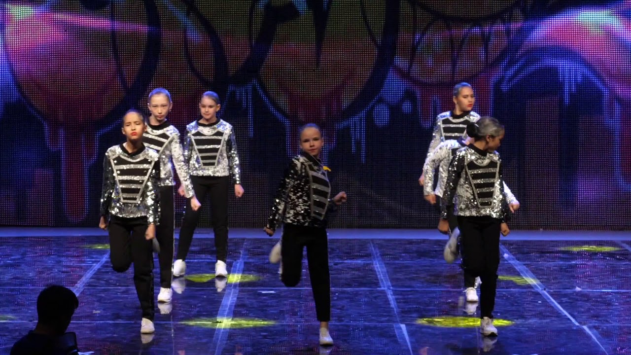 Современный эстрадный танец
«Smooth Criminal»