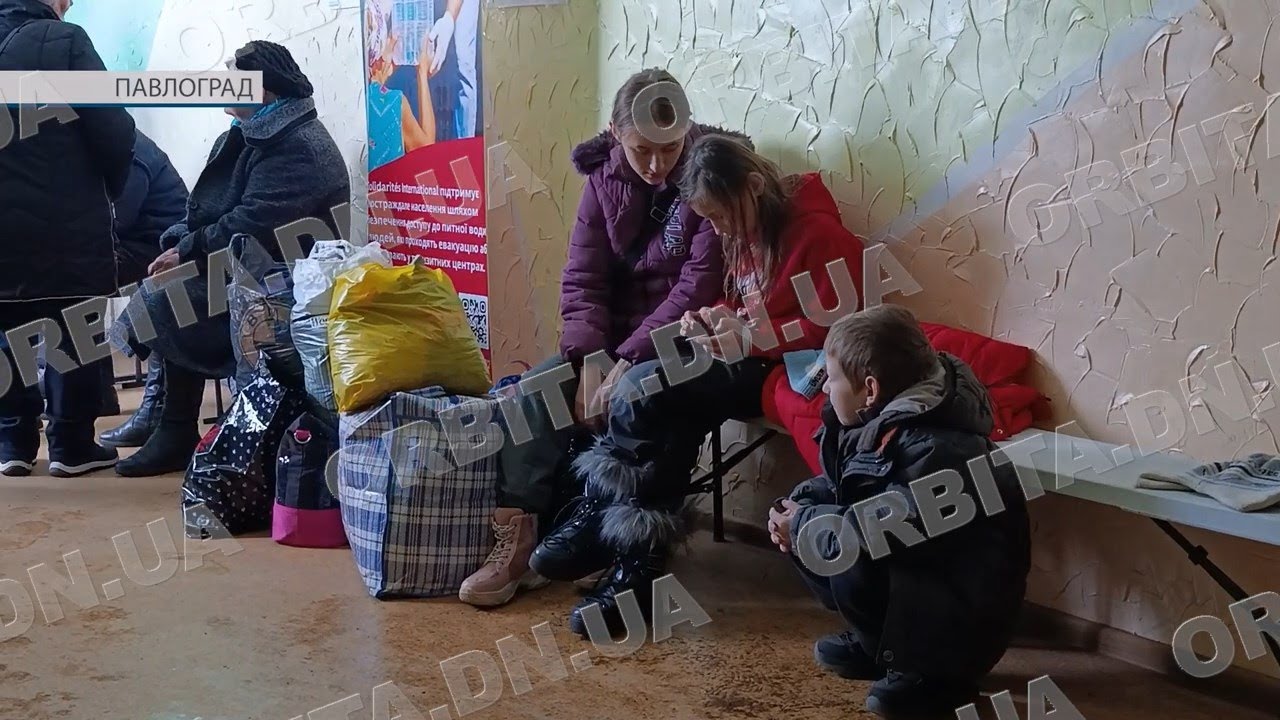 Втеча від обстрілів: сім’ї з дітьми залишають Синельниківщину