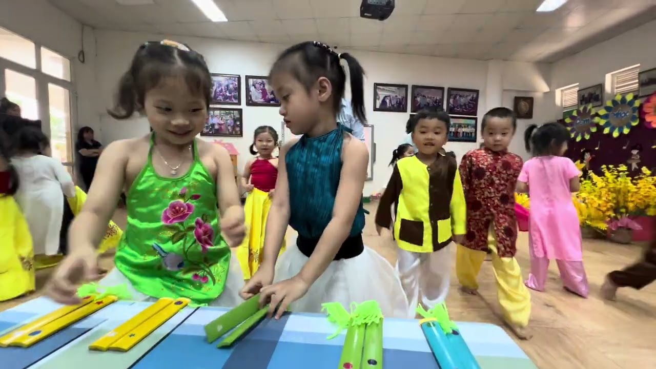 Vận đông tiết tấu chậm “Inh lả ơi”. Độ tuổi 4-5 tuổi