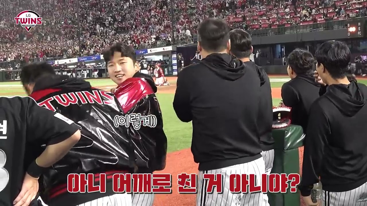 투수 이대호 VS 타자 고우석 [덕아웃 직캠 비하인드]