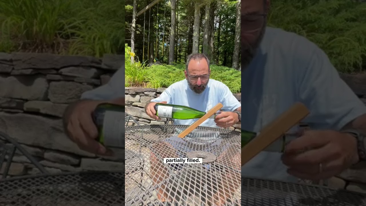 Wine bottle and Center of Gravity. 