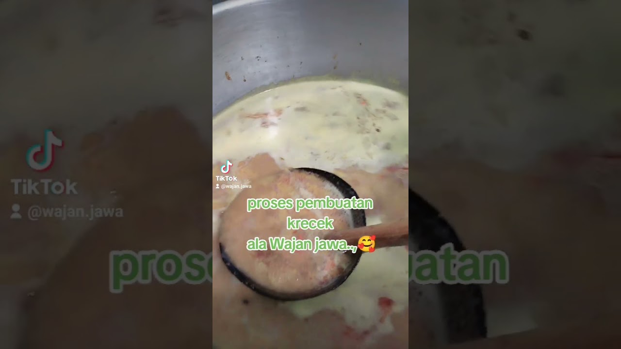 aduk...aduk teroos...sampe mateng krecek nya #kulinerdepok #krecek#kreceksawangan