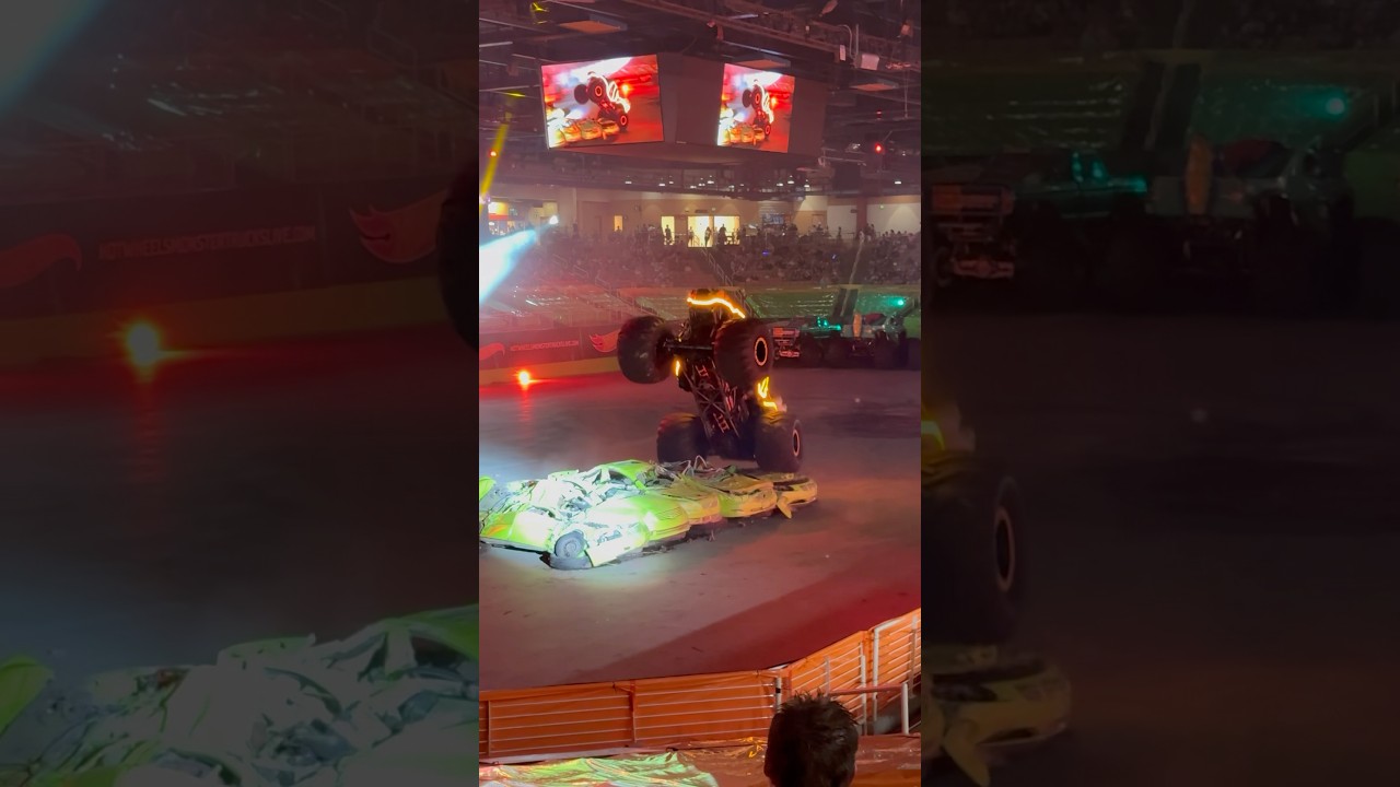 Hot Wheels Monster Trucks 2025 Glow -N-Fire #florida #monstertruck #4x4 #truck #crush #trucks #fun