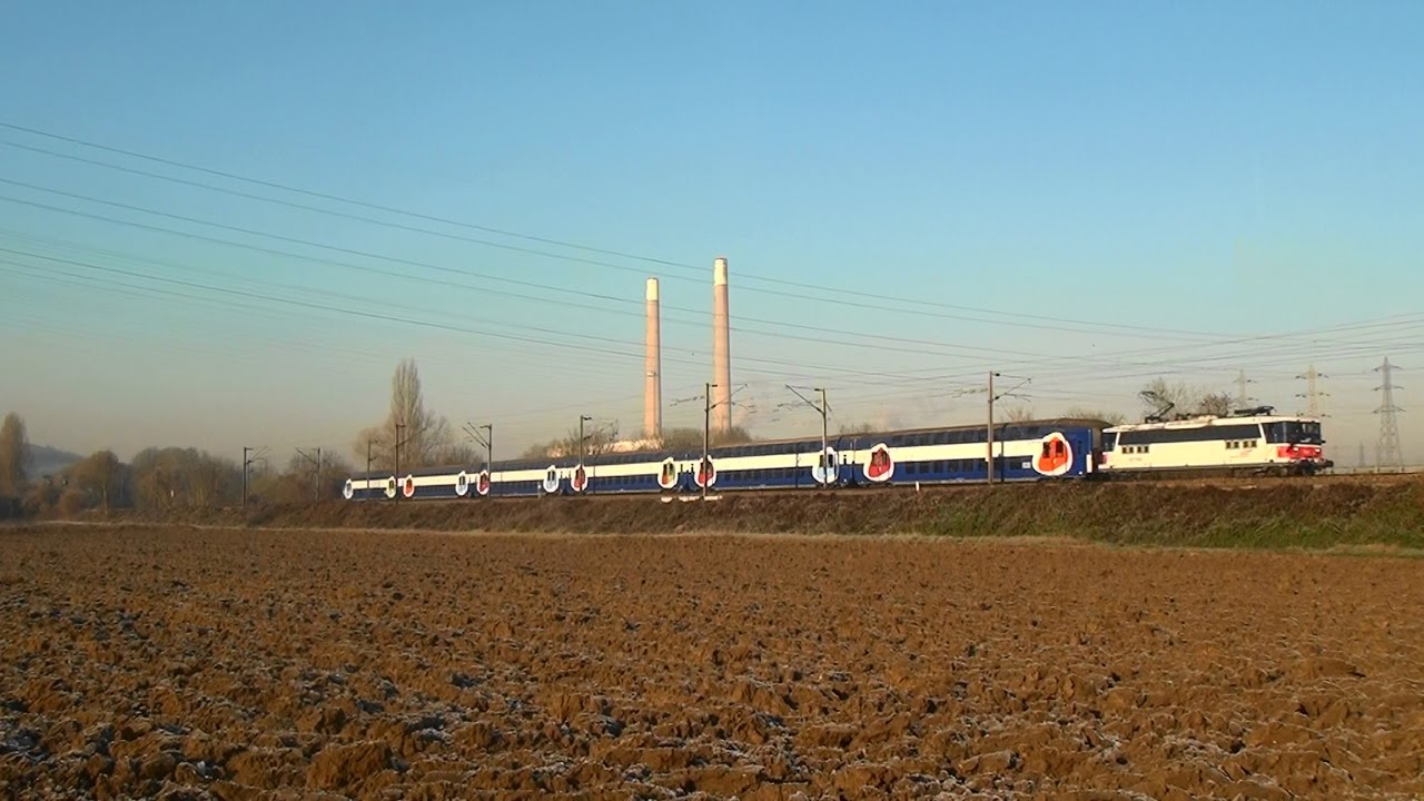 Trains de banlieue, TER et Intercités à Epône