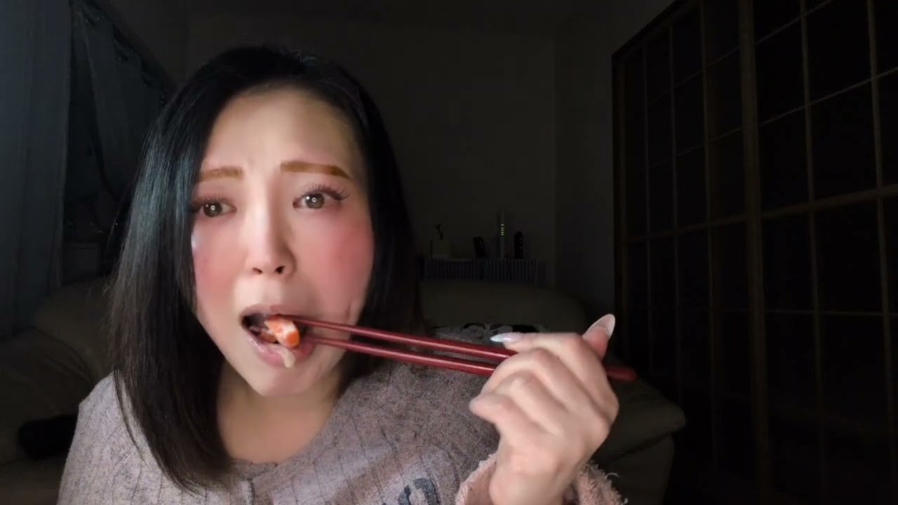 ＃眼がゴロゴロで曇ってる👁️＃首凝り💥＃肩凝り💥＃思考＃想像＃言霊＃私はラッキークイーン👸＃人生って本当早い🌀＃人生は短い、、