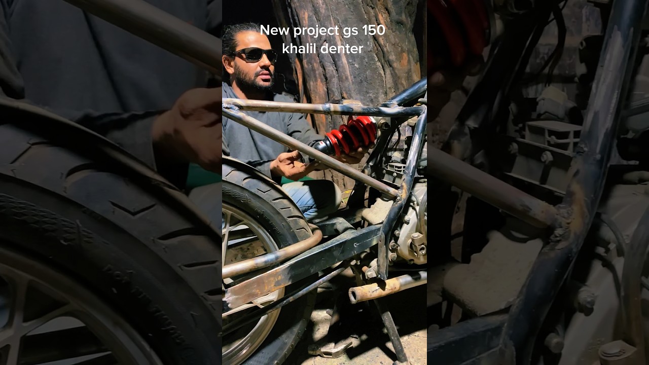 Mono shock fitting🏍️#khalildenter  #custom #youtubeshorts #fypシ゚ ￼#caferacer