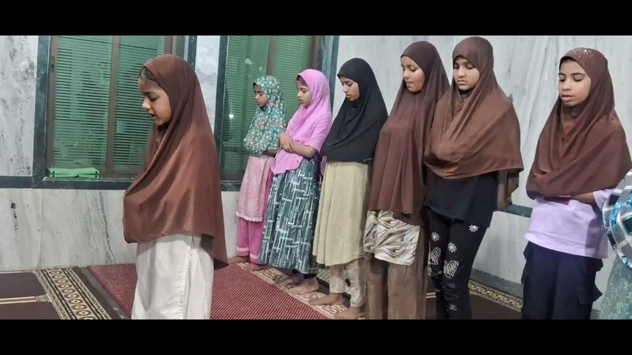 @عایذہ بنت امتیاز کی نماز @