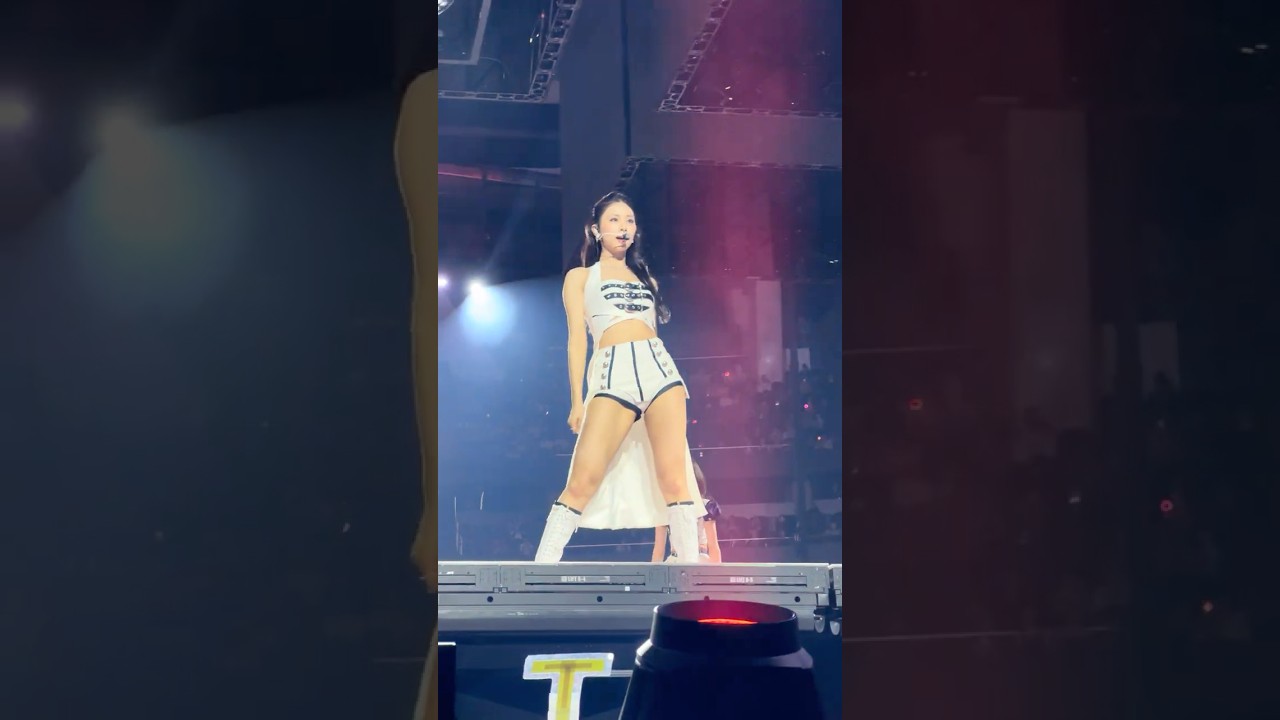 260114 I Can’t Stop Me(Tzuyu Focus) - TWICE [THIS IS FOR] WORLD TOUR IN SEATTLE