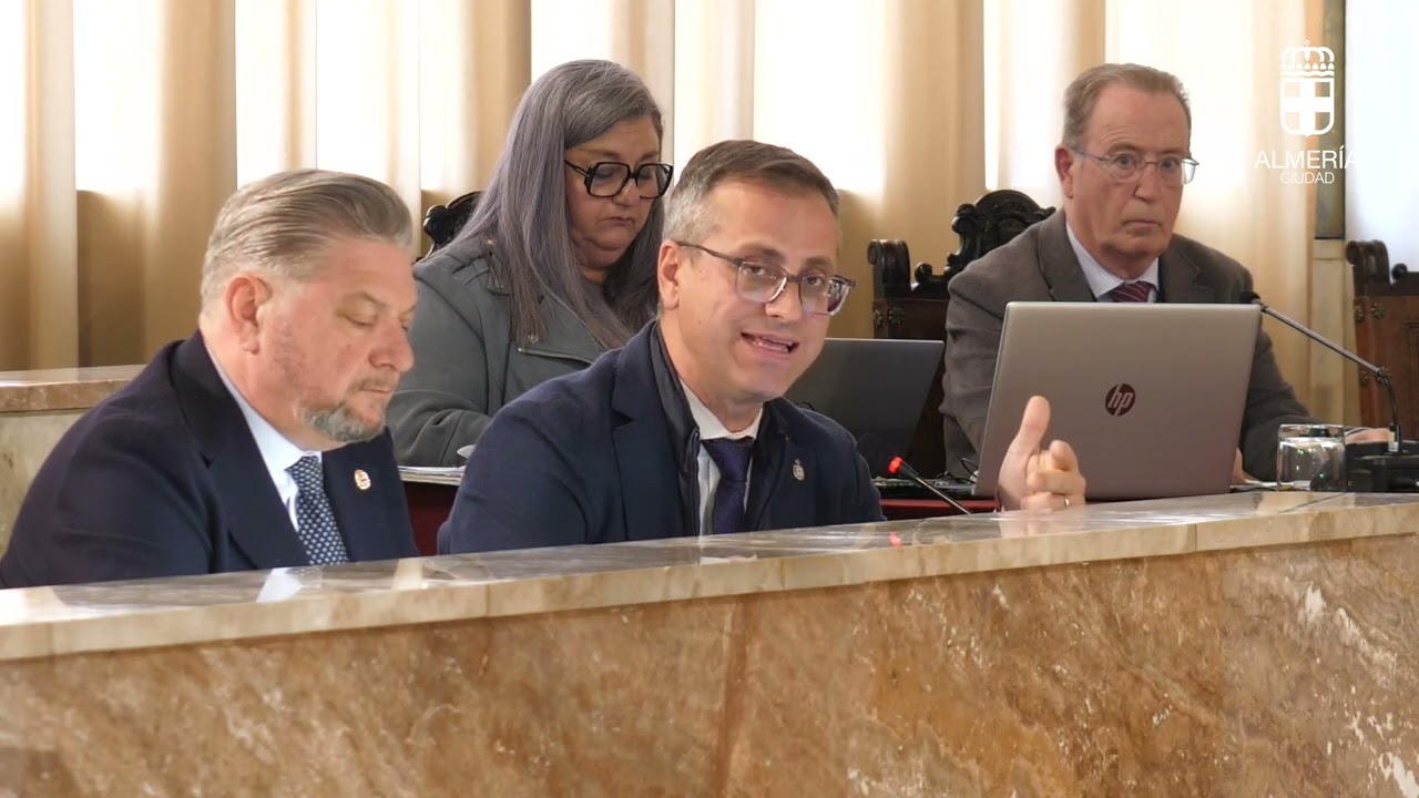 Urdiales 'El Ayuntamiento cuenta con órganos y procedimientos para fiscalizar los servicios municipa