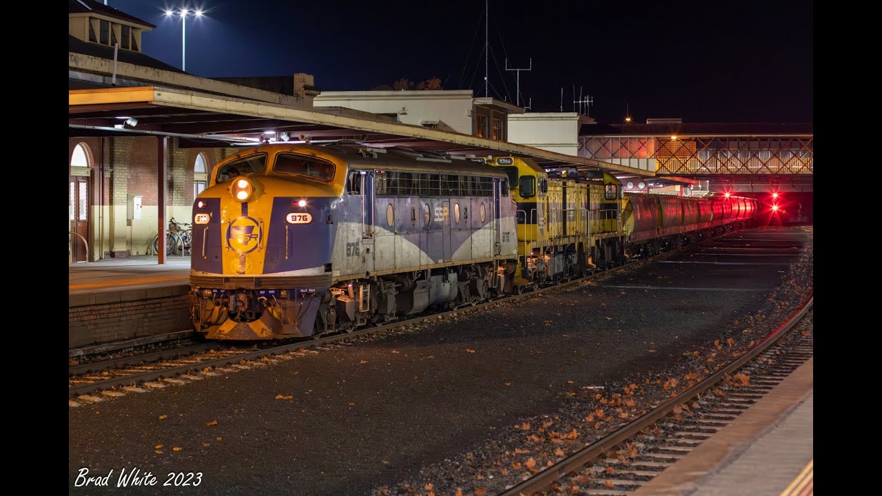 70-Year Old EMD's B76 and B80 on Deniliquin Grain Trains around Bendigo- 24th-26th June 2023