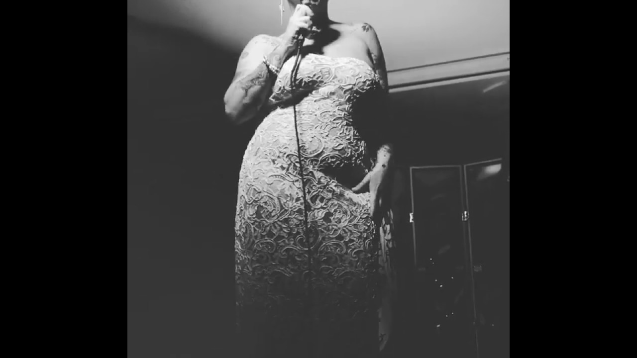 Anita Luna sings Bye Bye Baby (BEHIND THE SCENES)