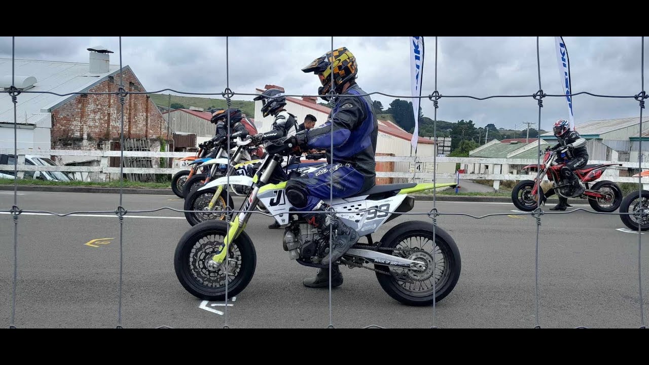 Cemetery Circuit 2024 Super Moto Race 2