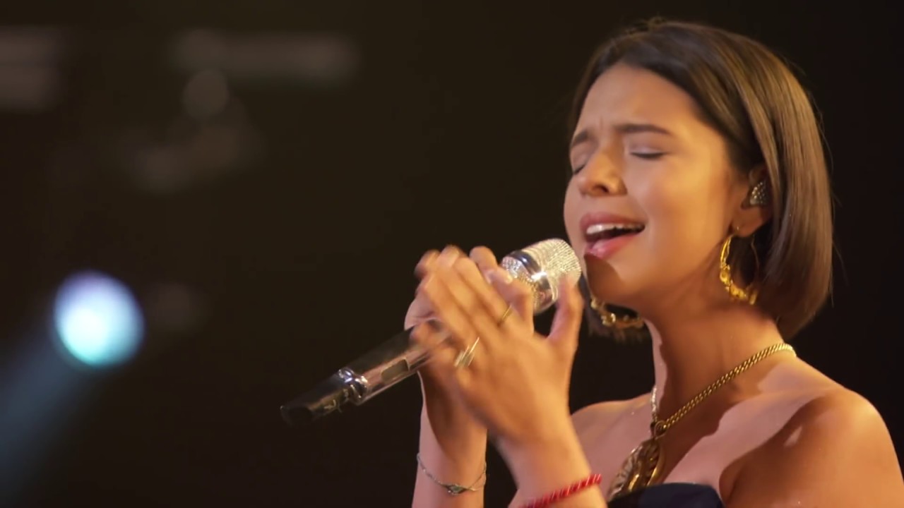 Angela Aguilar, Aida Cuevas & Natalia Lafourcade: 
