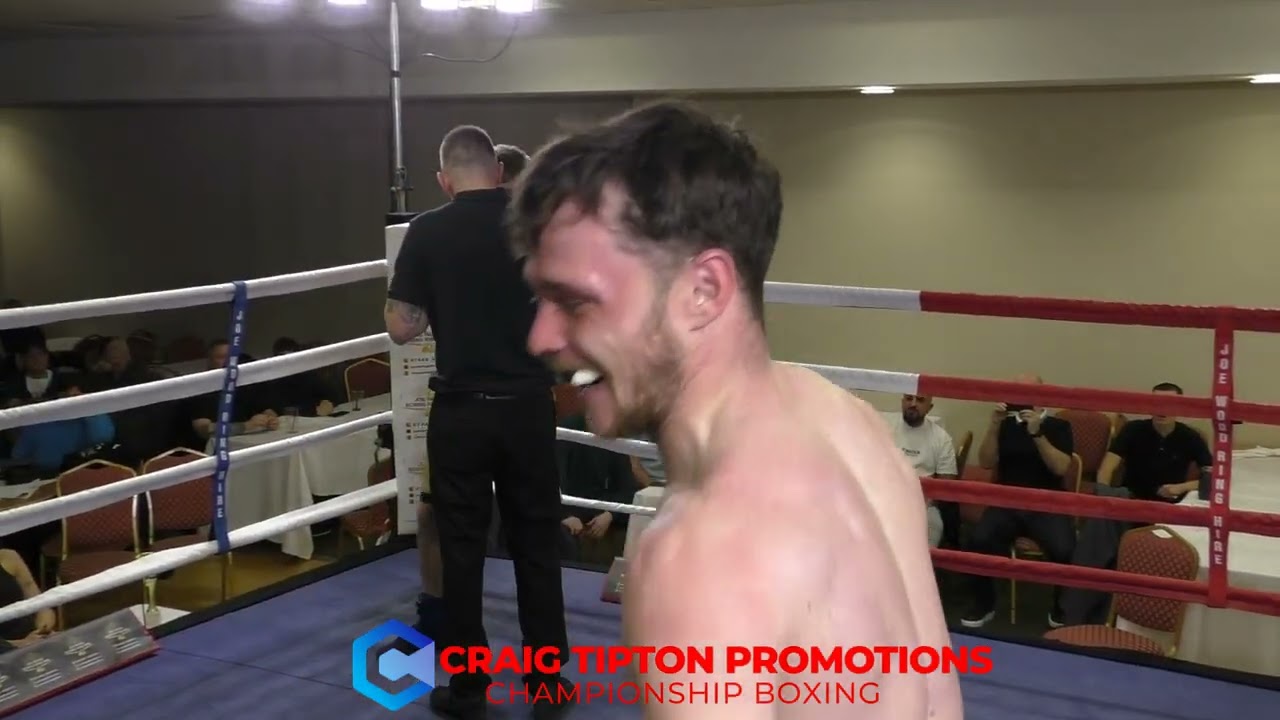 Lightweight Novice Title Broxtowe Bomber V Michael Bird