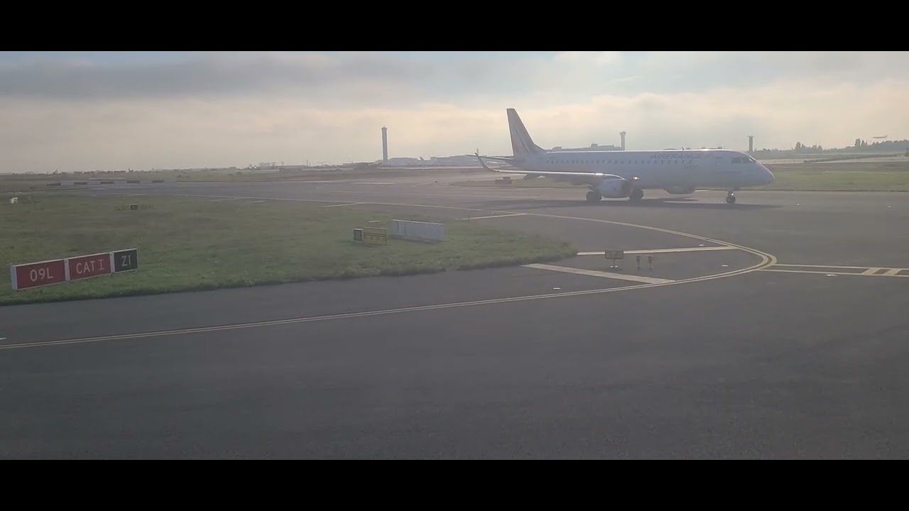 B737 KLM take off CDG 