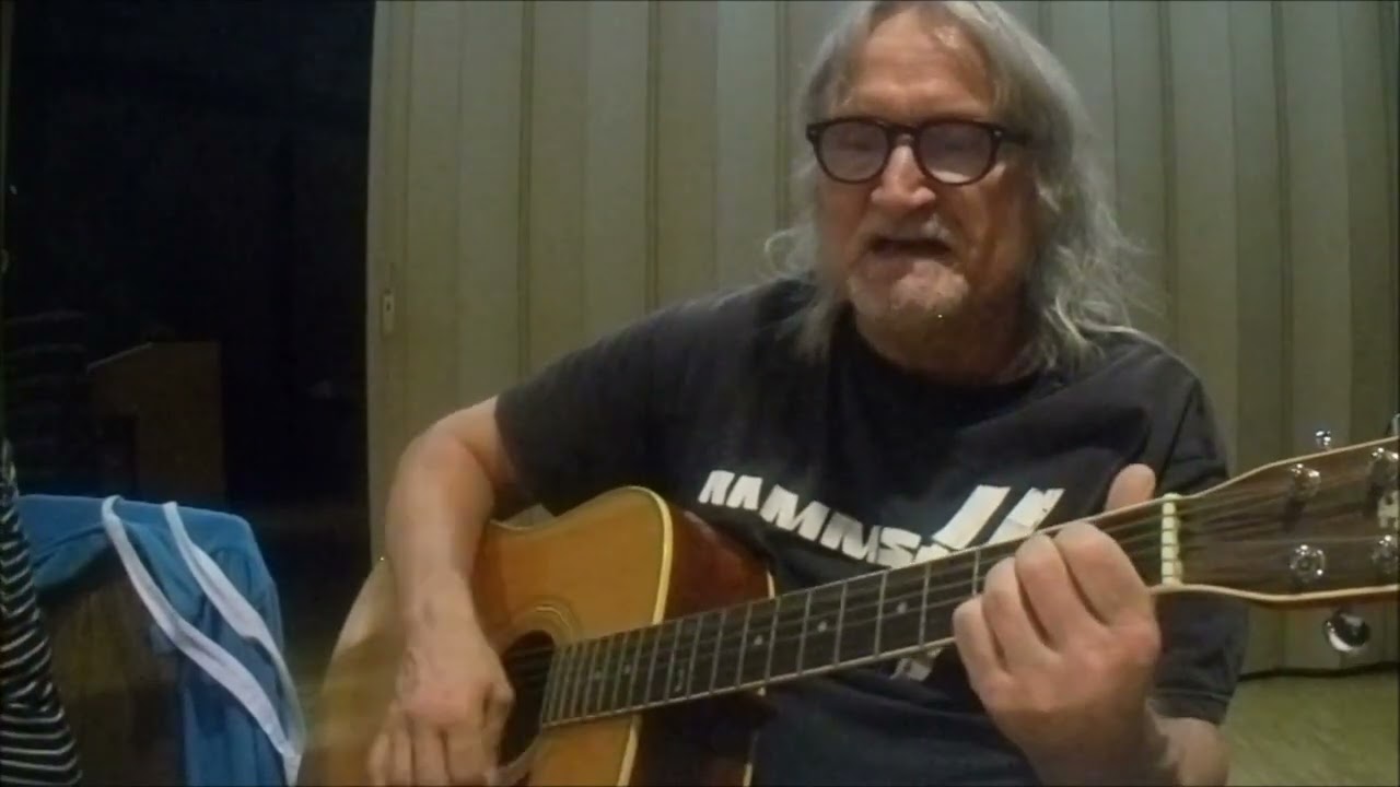 Die Erde ist schön, es liebt sie der Herr (Gitarrenkreis Bilfingen) 👍🏻💪🏻😊🐶🎤🎸🎼🎵🎶⛪️👼🏻🙏🏻🌏🌍🌎