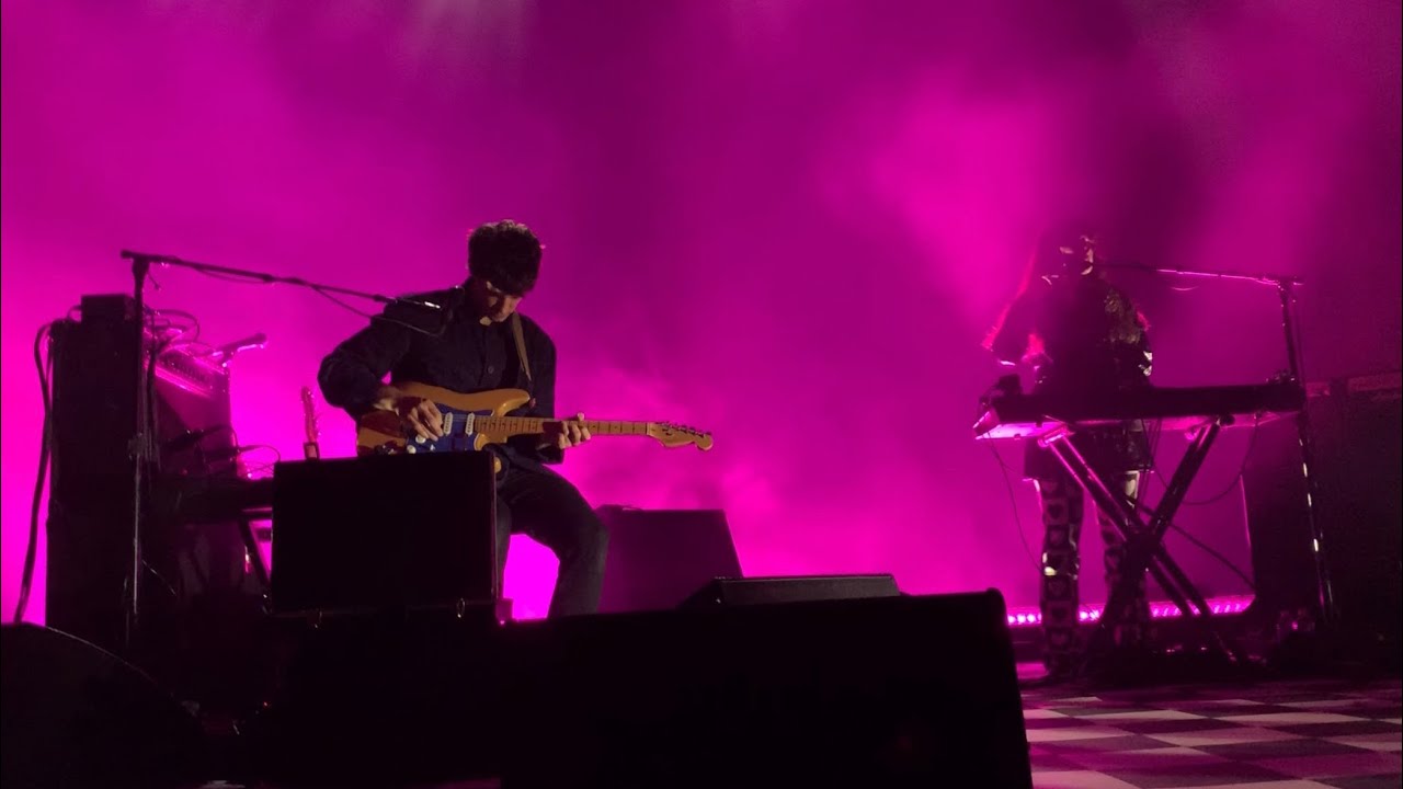 Beach House - Woo (Grand Rapids 2019)