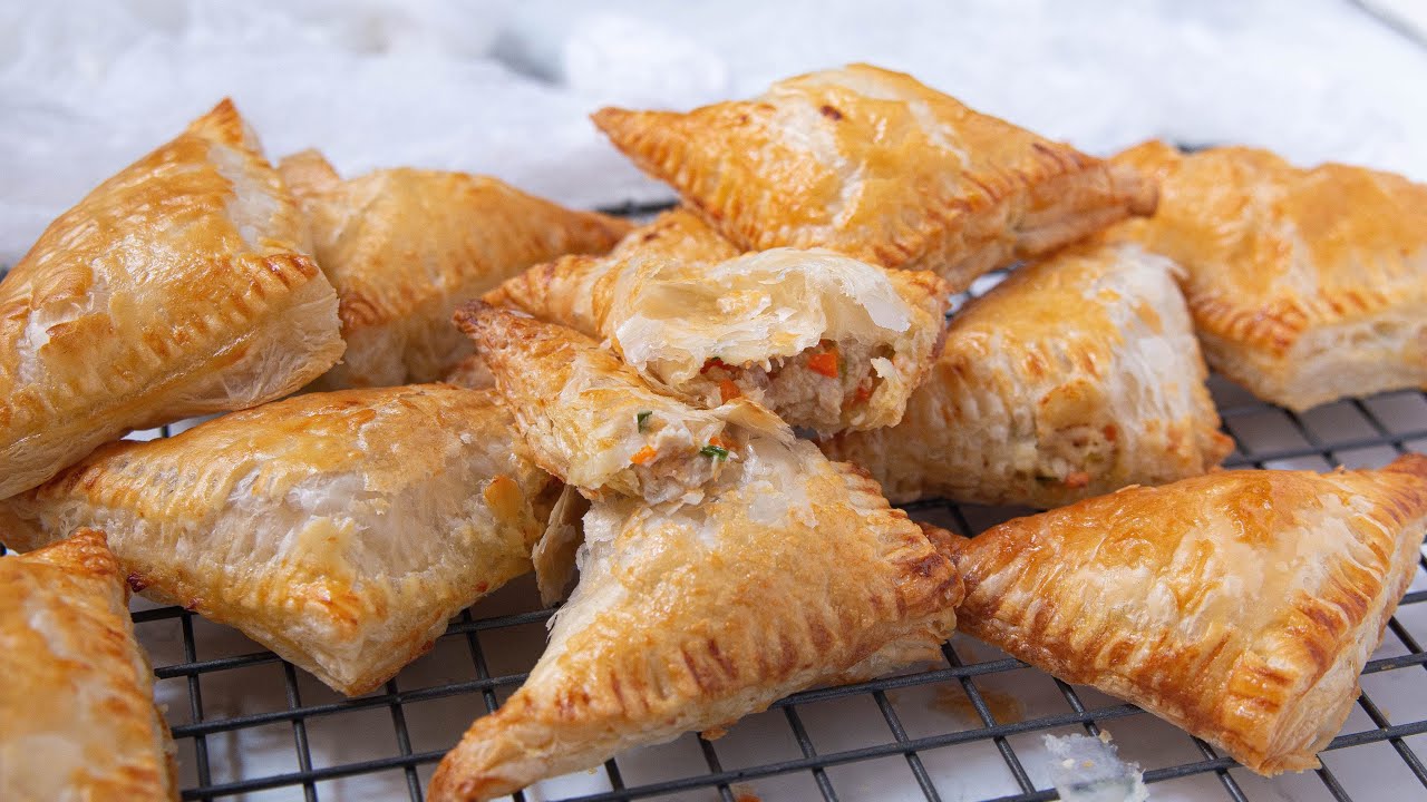 HOW TO MAKE THE BEST CHICKEN PIE | NIGERIAN CHICKEN PIE WITH PUFF PASTRY