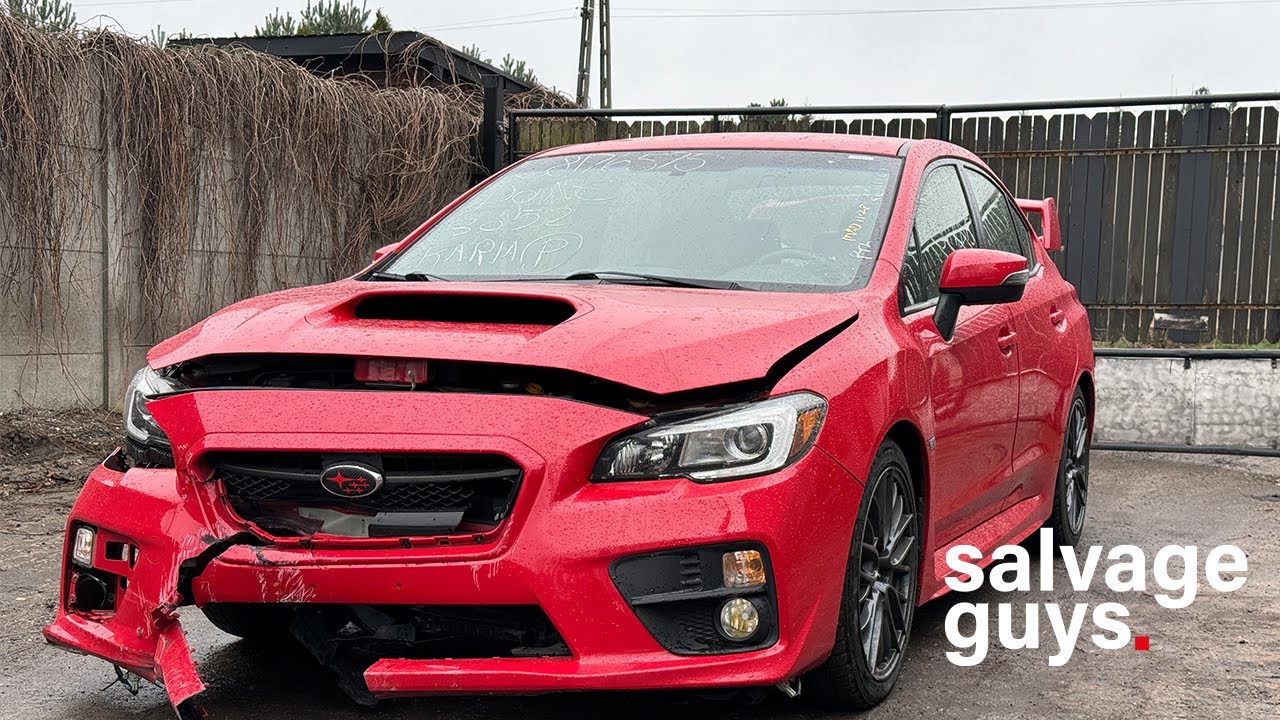 Subaru WRX STI import z USA oczywiście uszkodzone.