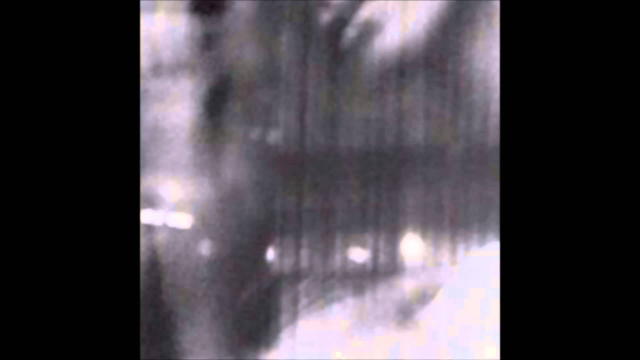 L U X U R Y - Falling (feat. Clara La San)