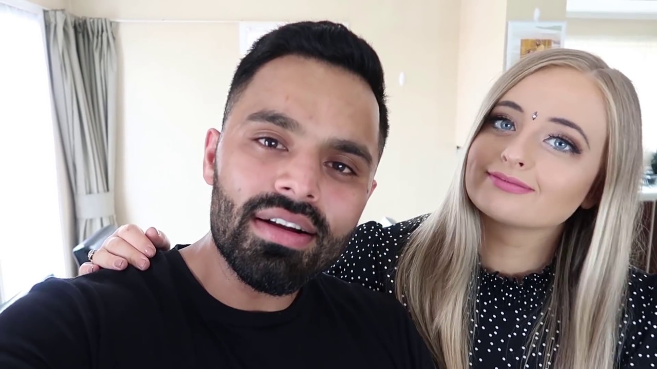COOKING SHAHI PANEER WITH MY INDIAN MOTHER IN LAW | The Modern Singhs
