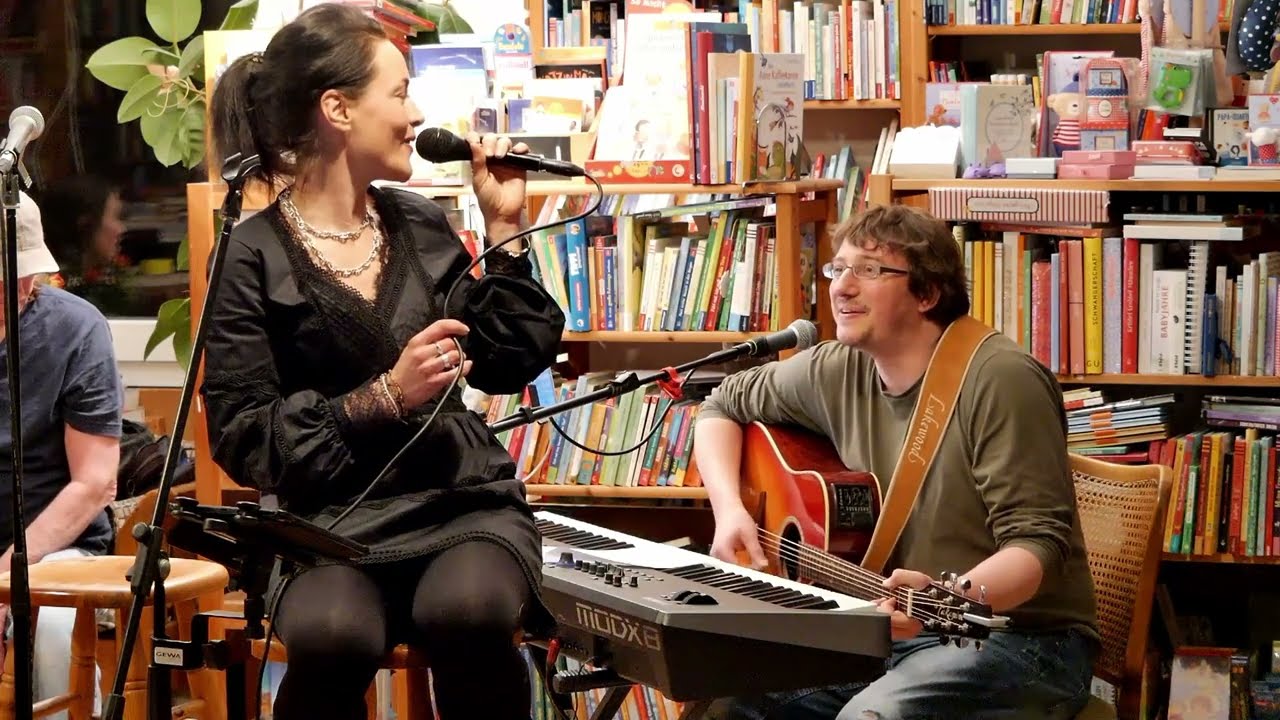 Shallow Cover Noemi Schröder und Stephan Neikes im Ratinger Tragödchen