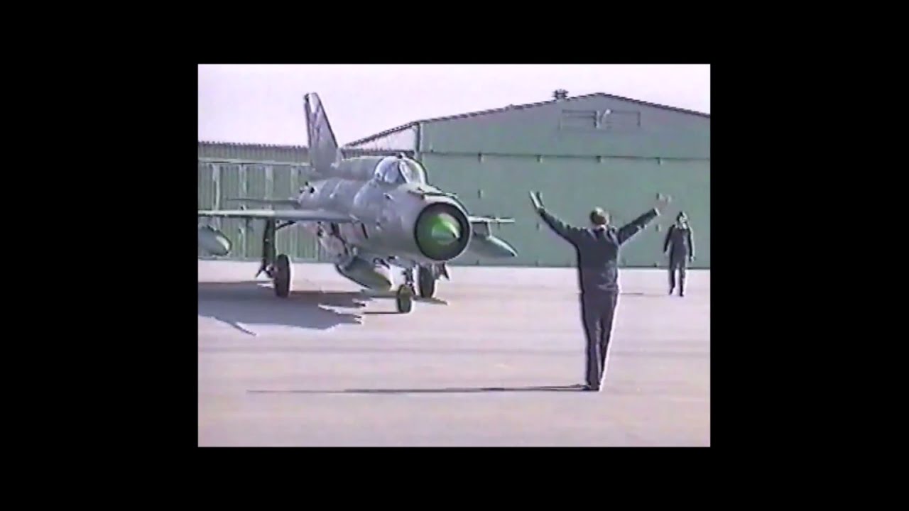 Former East German MiG-21bis transfered for tests in West (1991)