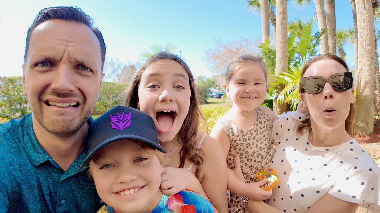 Familjen reser till USA! Kaos när flyget blir inställt VLOGG
