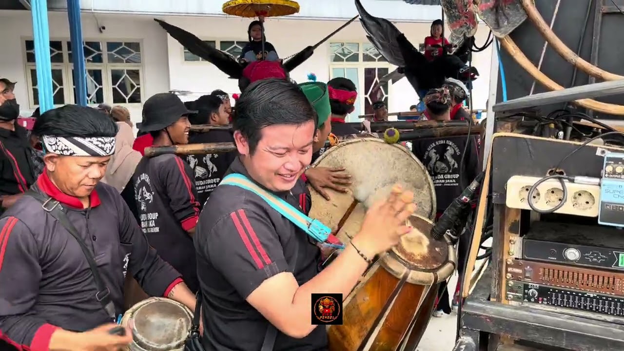 CUTA MUDA SUNDAAN,WANGSIT SILIWANGI,DAUN HIRIS,RAYAK-RAYAK,MAPAY ROKOK