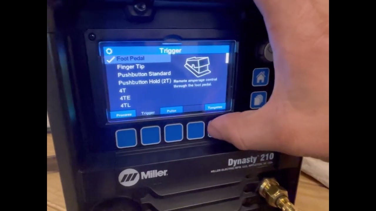 The new LCD dynasty 210 is up and running, let&rsquo;s talk features 😮