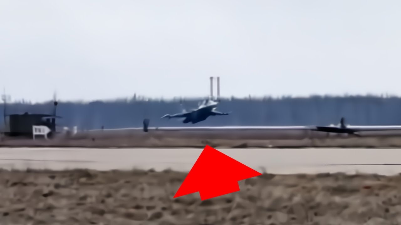 Landing Gear Fail To Deploy On Su-34