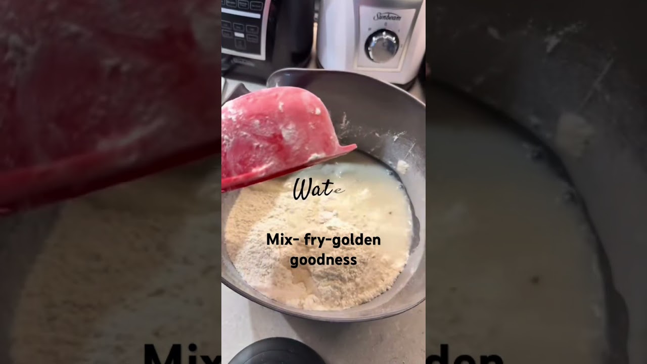 From mixing to frying this puff puff, be honest how many are you taking. 