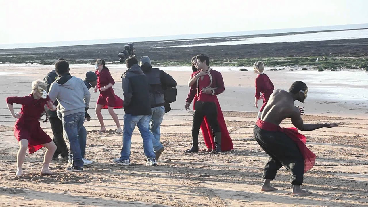 AV on the making of Uyirin Uyire Song from THAANDAVAM