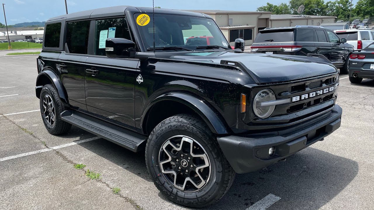 2025 Ford Bronco Outer Banks POV Test Drive & Review
