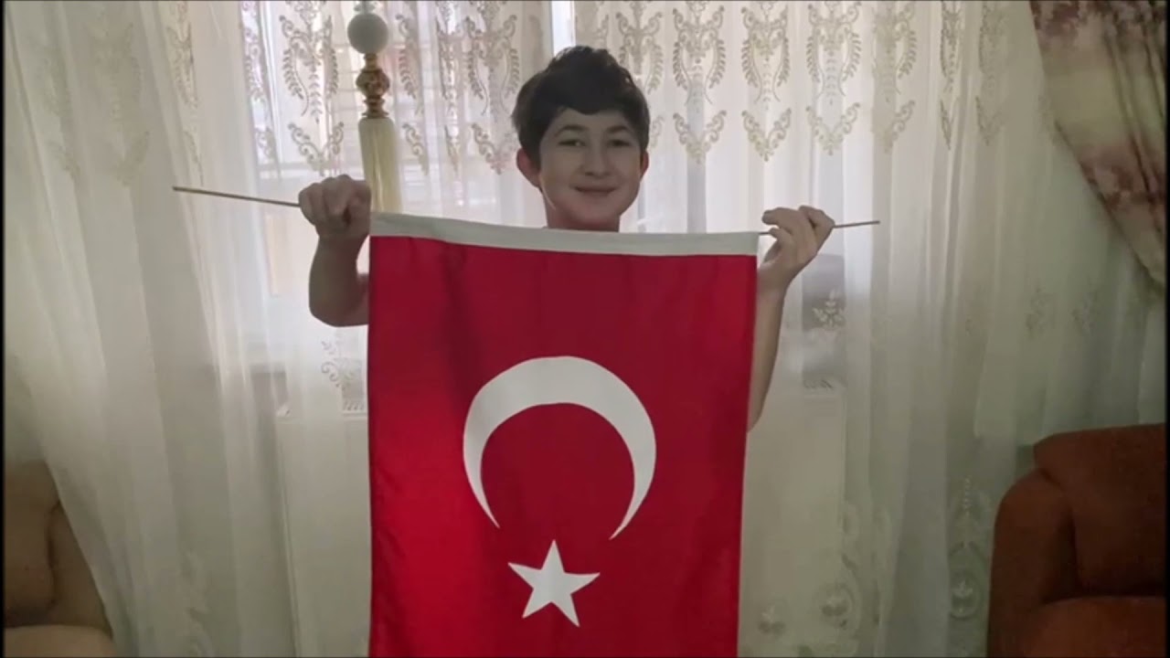 Şehit fatih gök ilkokulu 4/B SINIFI nın BAYRAK elden ele etkinliği
