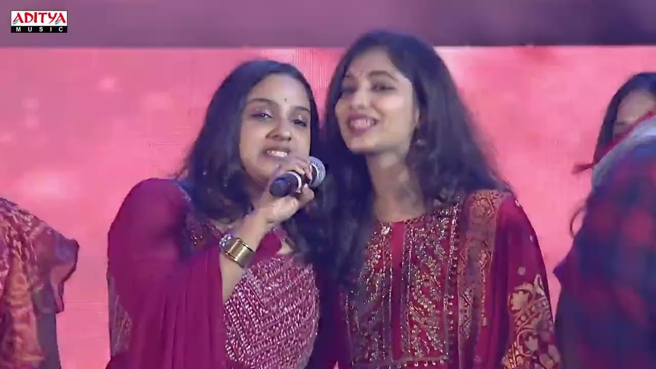 Dum Masala Song performance | Guntur Kaaram Pre Release Event |Mahesh Babu |  SreeLeela