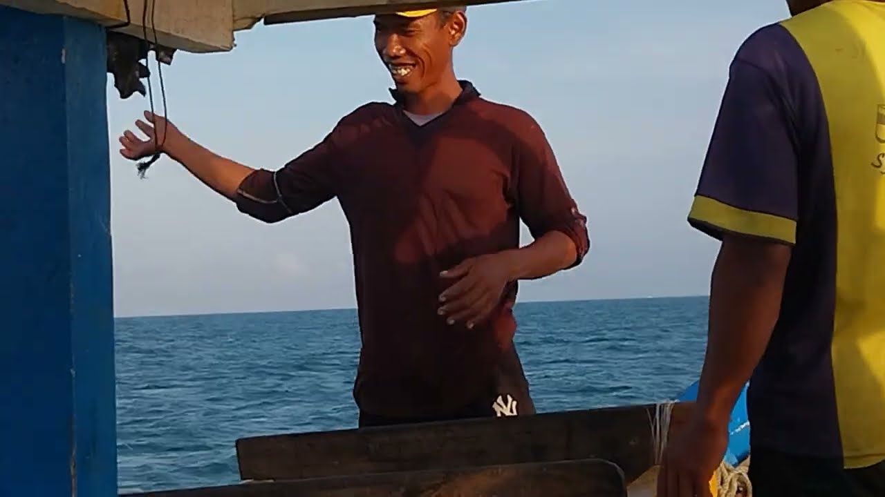 MERUBAH IKAN KECIL MENJADI IKAN BESAR-BESAR