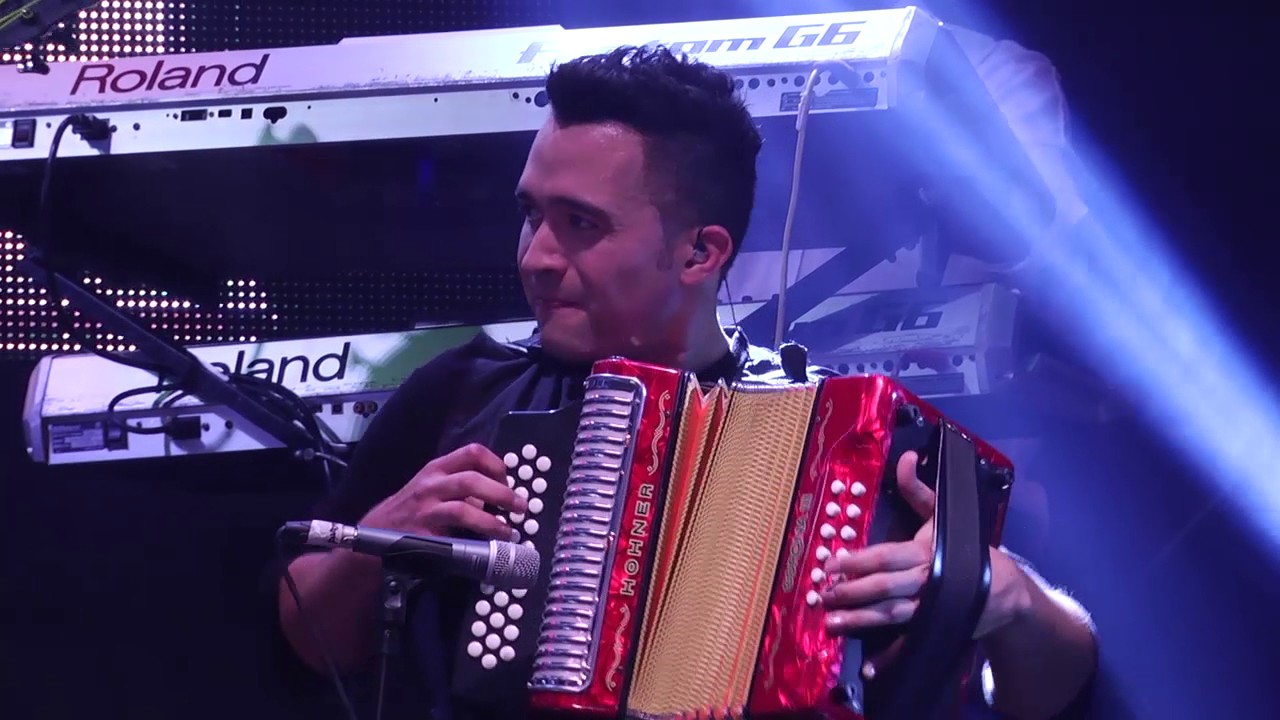 Peter Manjarres & Sergio Luis Rodriguez - Novelera