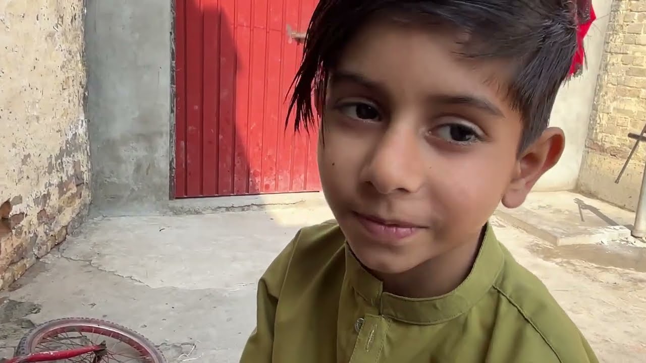 Hina Ki Achanak ￼Tabiyat ￼Bahot  Zyada Kahrab Ho Gaye Hina ko Dekhkar Sab Ro pare