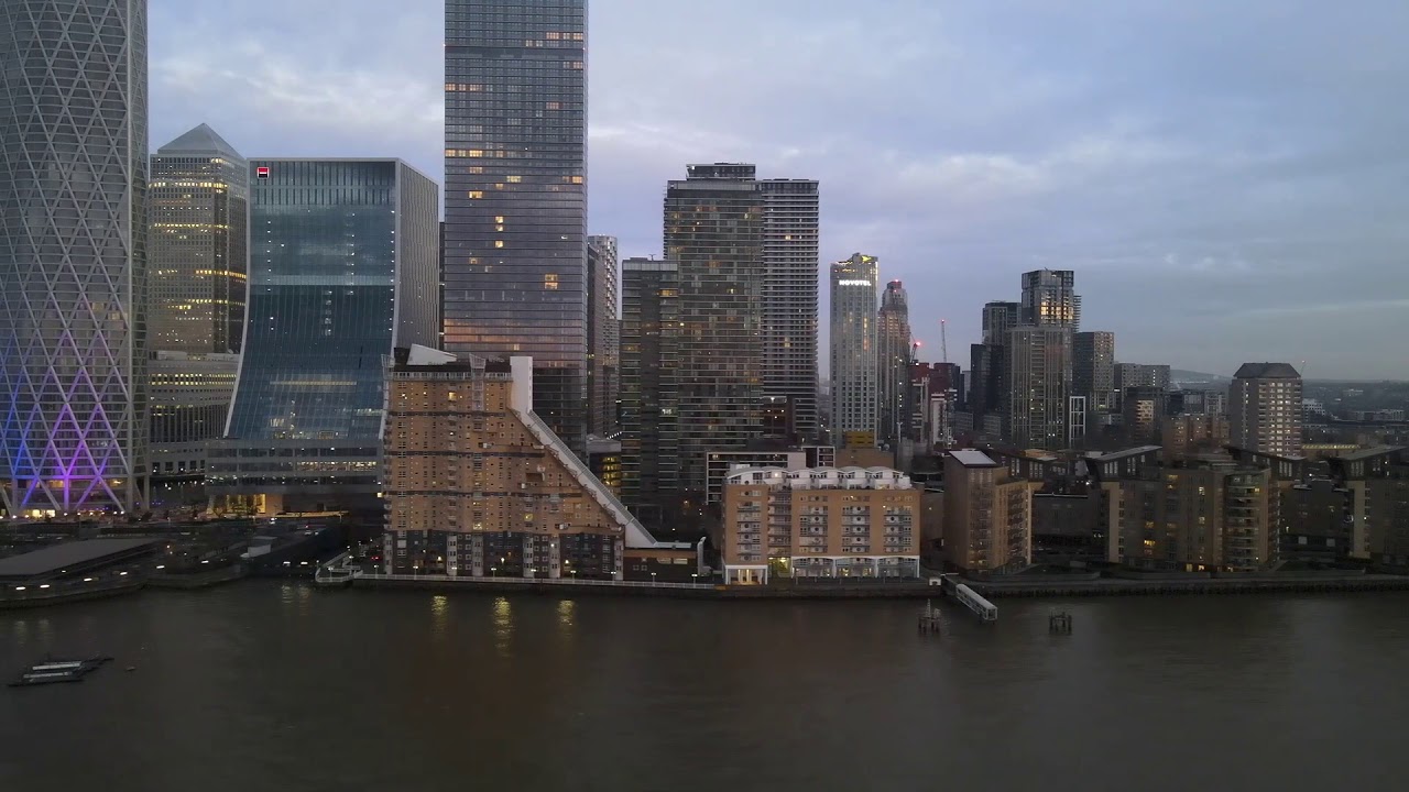 CANARY WHARF