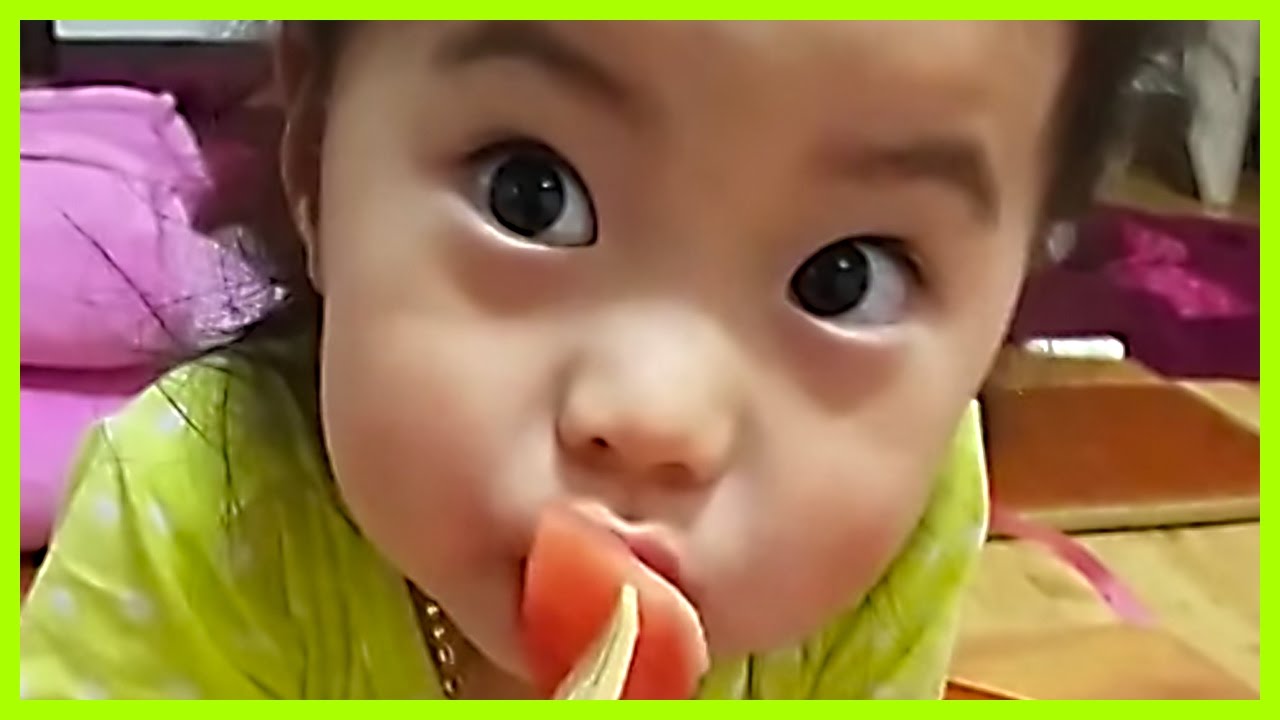 Adorable Korean Baby Eating Little Melons With Mom | Koreaboo Viral