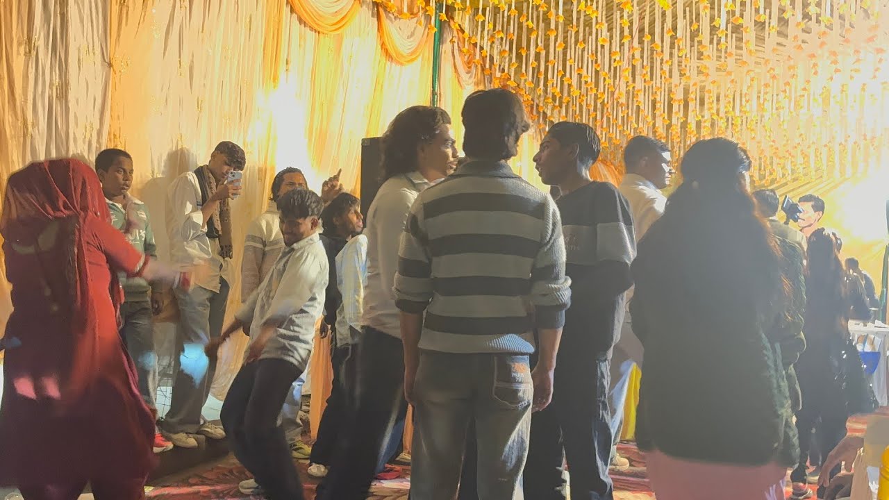 Vivek ke bhai ki Shaadi part-1... Duniya ka sabse khatarnak Dance 