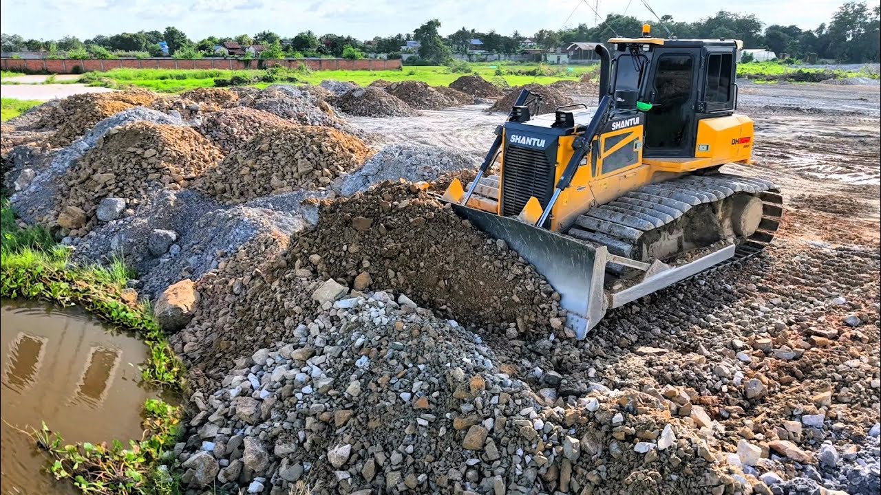 Perfectly Amazing Skill! PowerFull Dozer DH17C3 Pushing Buildings Road Rocks,Debris & Cleare Forests