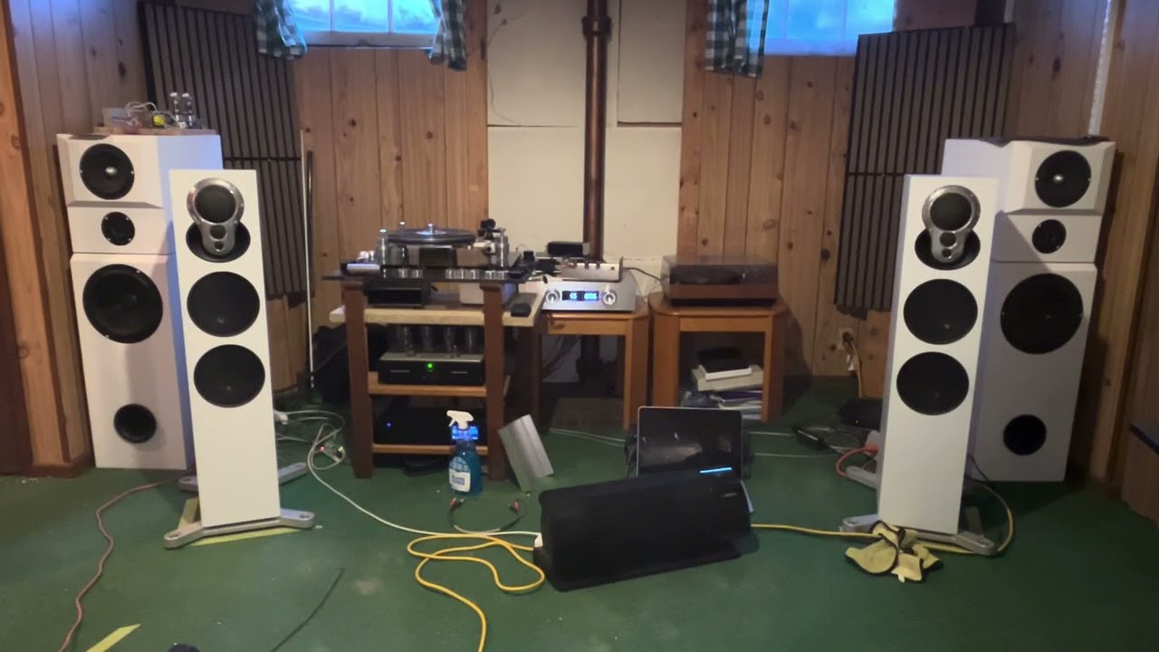 Linn Akurate 242 Speakers, Audio Research VS60 - Too Sweet, The Macarons Project 