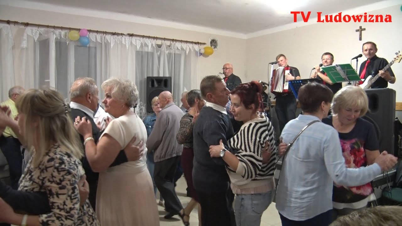Zachodzi słoneczko za LAS ~ Kapela STĄPORKOWSKA ożywia piękną ludową NUTKĘ