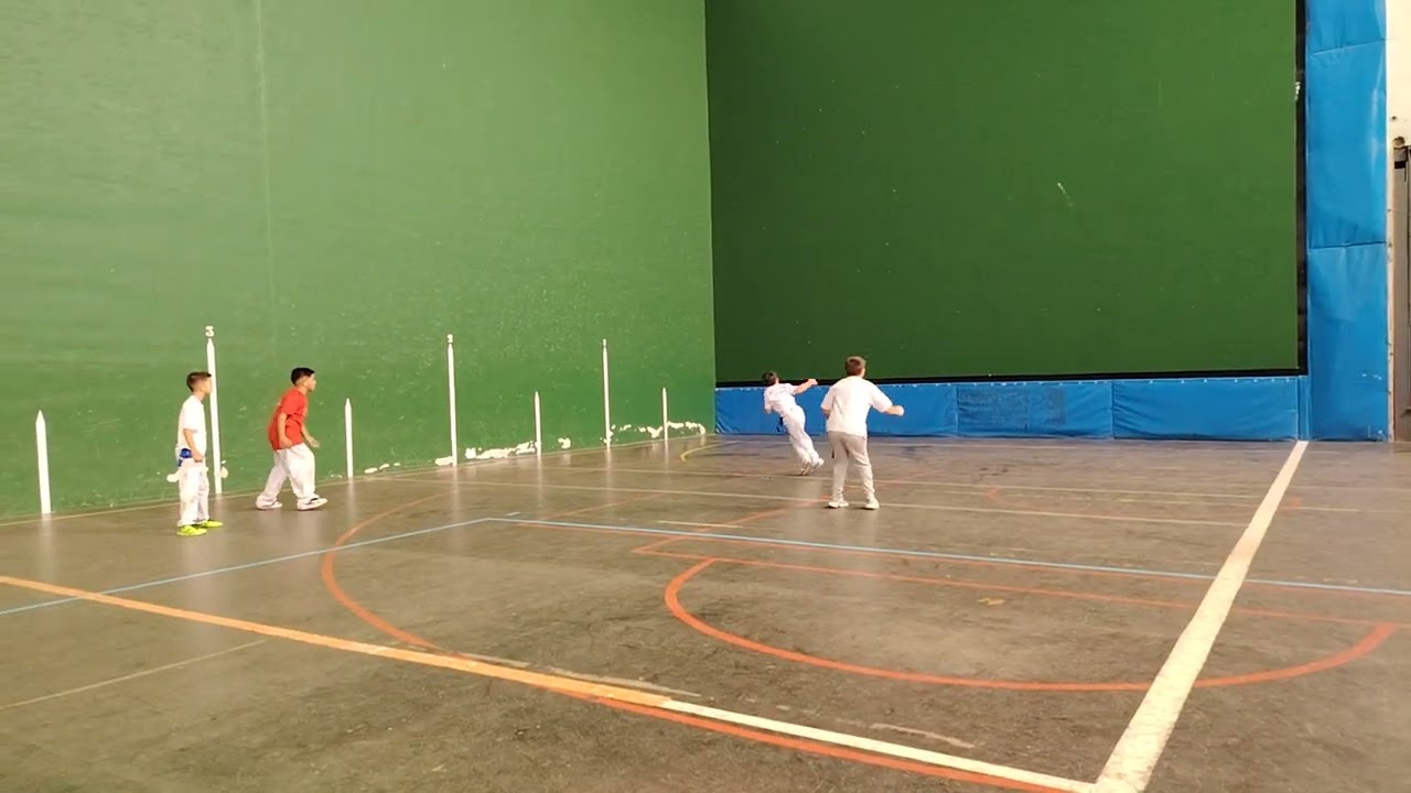 Mikel III pelota vasca 2