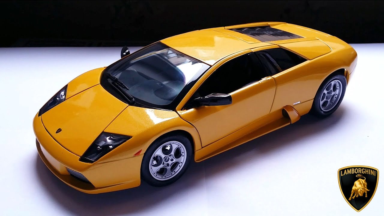 Reviewing the 1/18 Lamborghini Murcielago (Giallo Orion) by Maisto