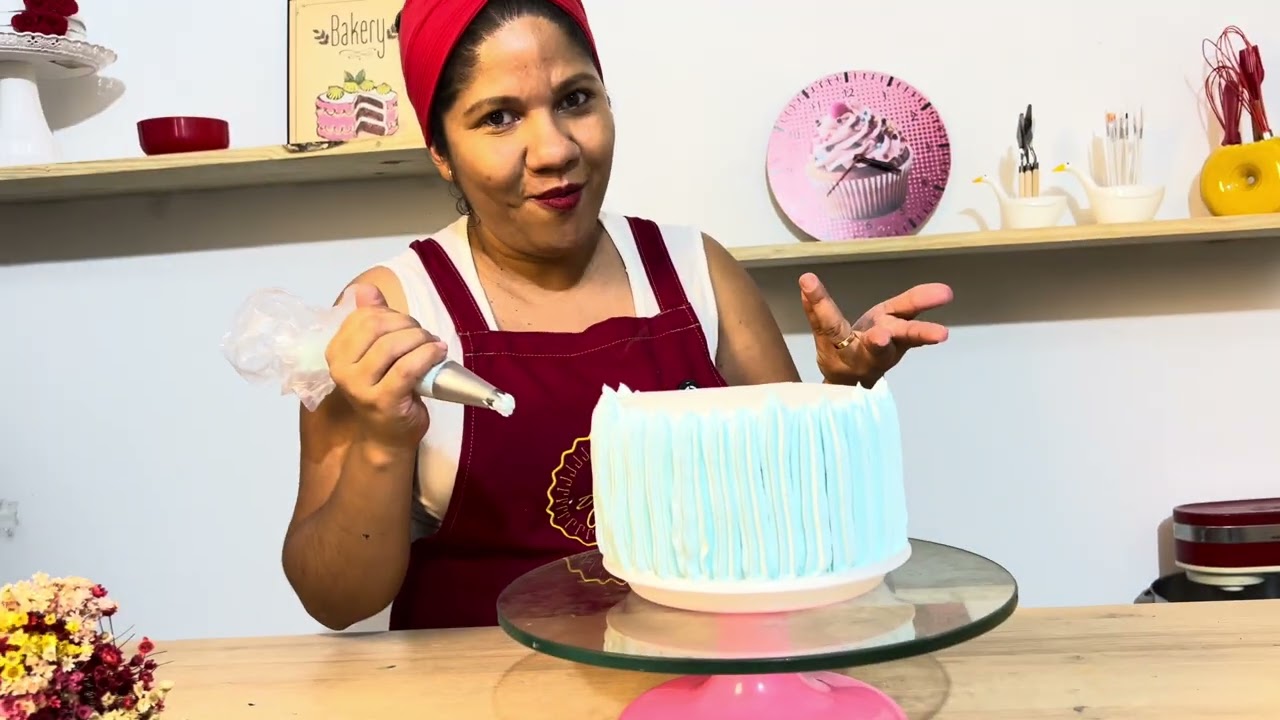 DECORAÇÃ0  FÁCIL E LINDA PARA BOLOS DE ANIVERSARIO COM O BICO 1M