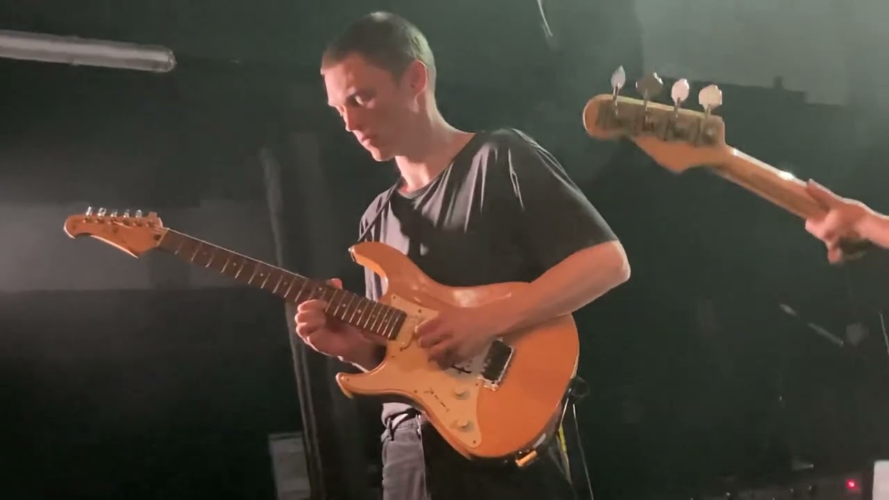 Lewsberg - Through The Garden (21.03.22) Live @ Le Petit Bain, Paris.